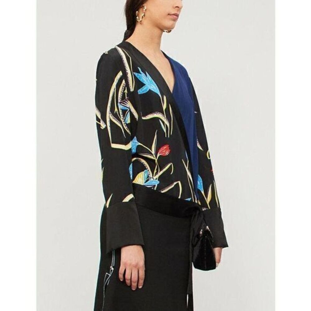 DIANE VON FURSTENBERG Silk Wrap Floral Black Blouse XSMALL PETITE